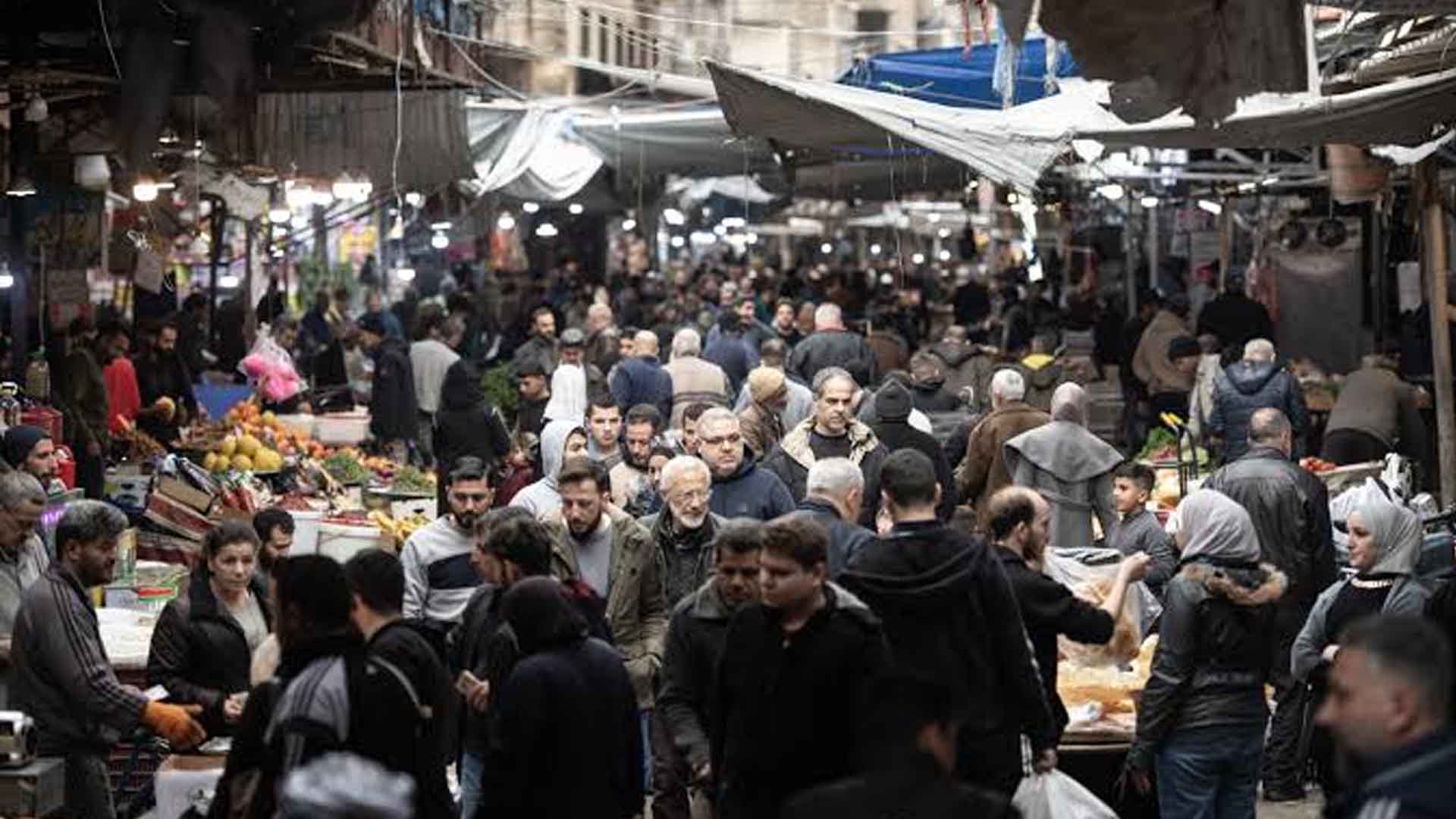 الراتب لا يكفي 4 أيام.. خبير لـ”الوطن”: الأسرة تحتاج إلى 7.9 ملايين لتأمين الحد الأدنى