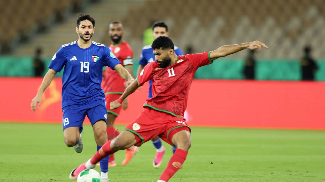 عمان ترافق السعودية لنصف نهائي كأس الخليج بالقرعة
