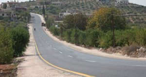 انتهاء أعمال تأهيل طريق كفرنبل- أورم الجوز الحيوي جنوب إدلب