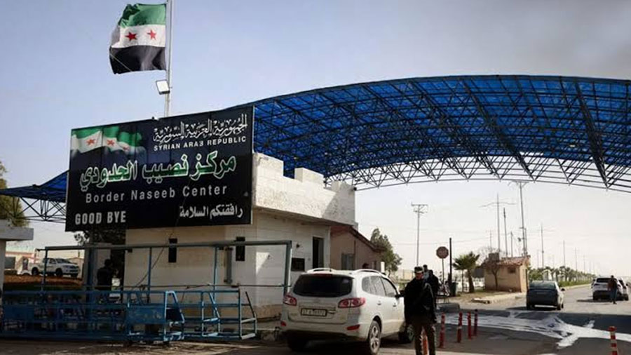 إغلاق “نصيب ” لم يؤثر على صادرات الخضار.. العقاد لـ ” الوطن ” 30 براداً يومياً إلى الخليج