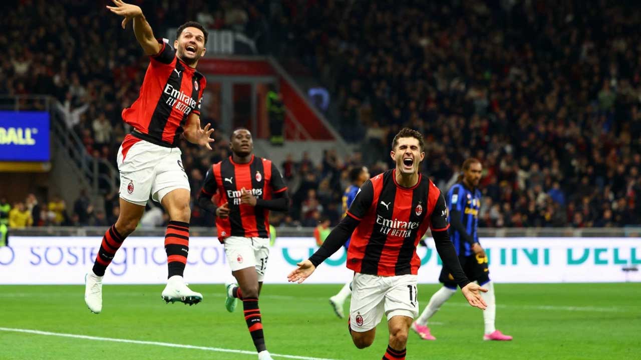 ميلان يهزم الإنتر 3-1 في الديربي وروما يعزز مركزه الثالث